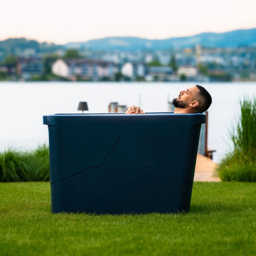 Cold Plunging for Weight Loss: What the Science Actually Says About Ice Baths, Fat Burning and Brown Fat